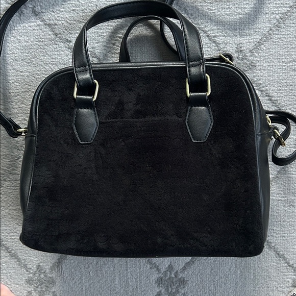 Juicy Couture Black Y2K Velvet Bowling Bag Purse with Gold Emblem RN 108833